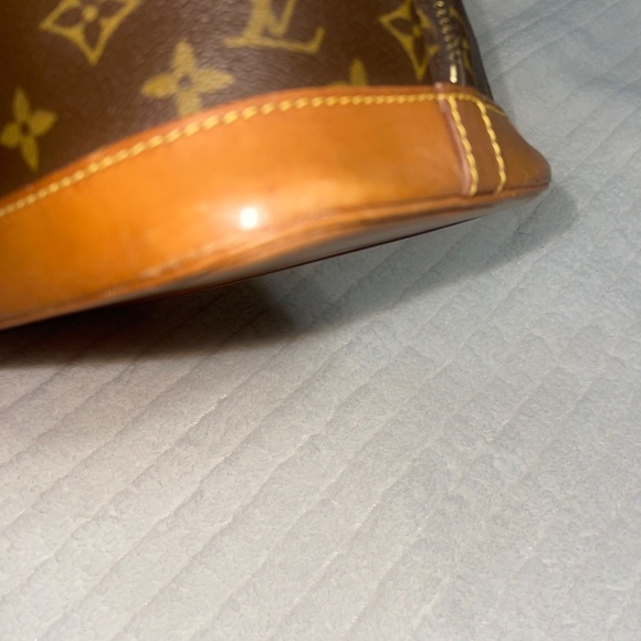 Authentic Louis Vuitton Alma PM - Picture 10 of 11
